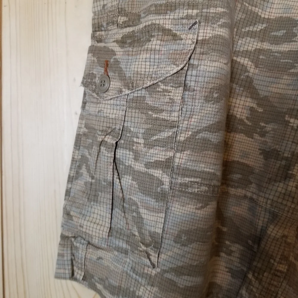 Lucky Brand Gene Montesano Cotton Camo Design Cargo Shorts